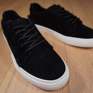 Lauren Ralph Lauren Joana III Sneaker Black White Size 6.5 B Suede Brand New